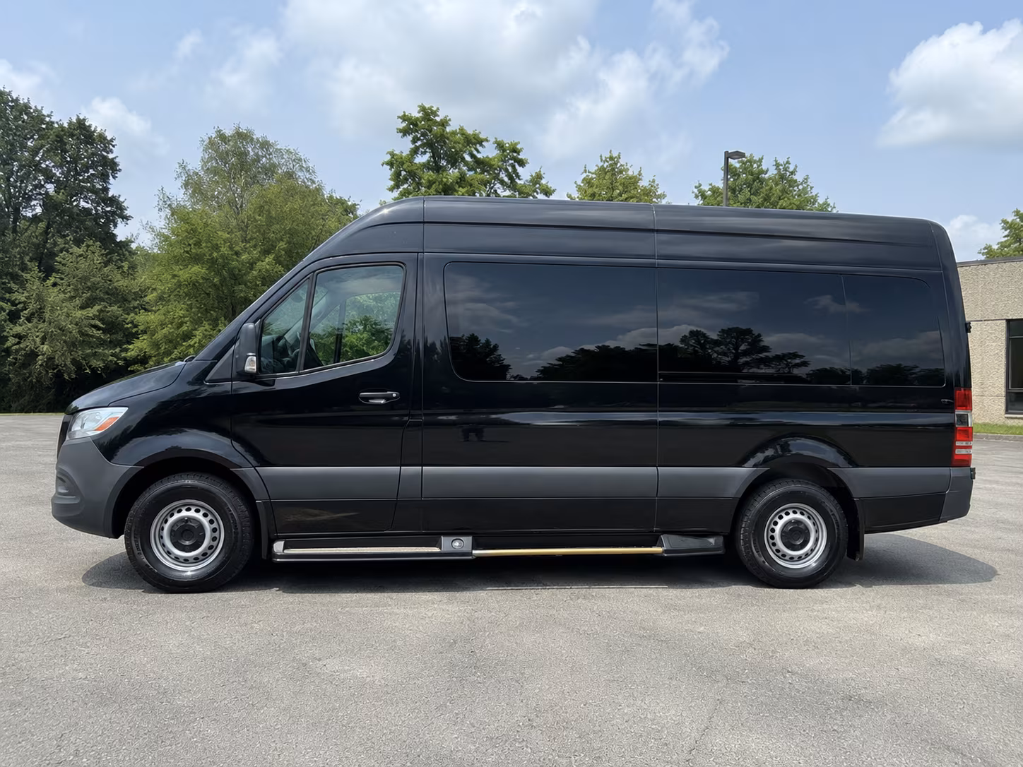 charlottesville wine tour brewery transportation