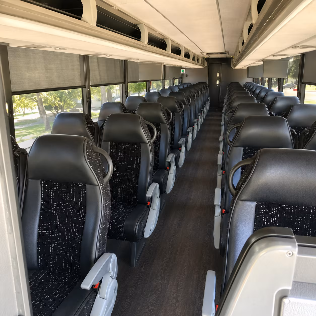 hampton corporate charter bus rentals in hampton