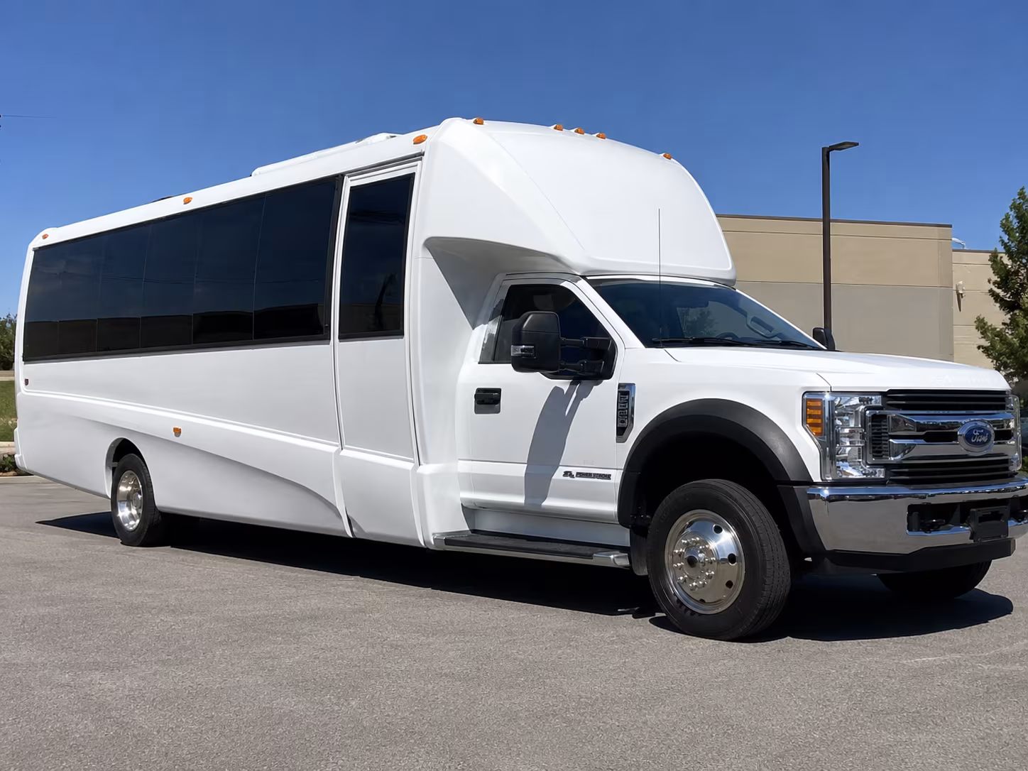 lynchburg keep your students together with a lynchburg field trip charter bus
