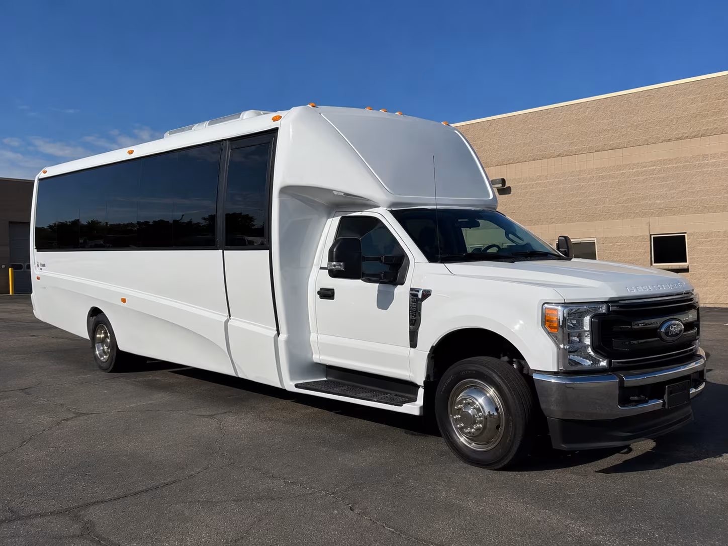 newport news bus rentals