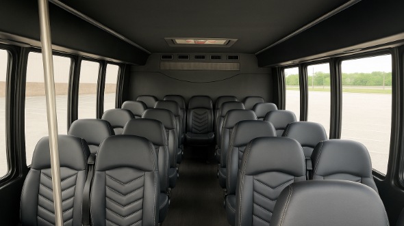 lynchburg 28 passenger minibus